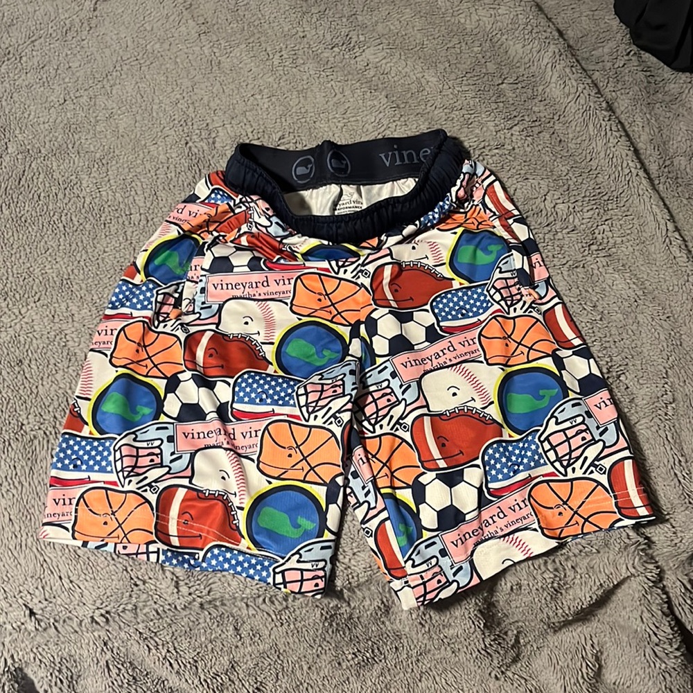 Vineyard Vines Shorts Boys Medium